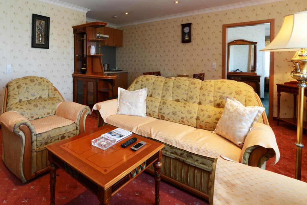 Narantuul Hotel Ulán Bator Habitación foto