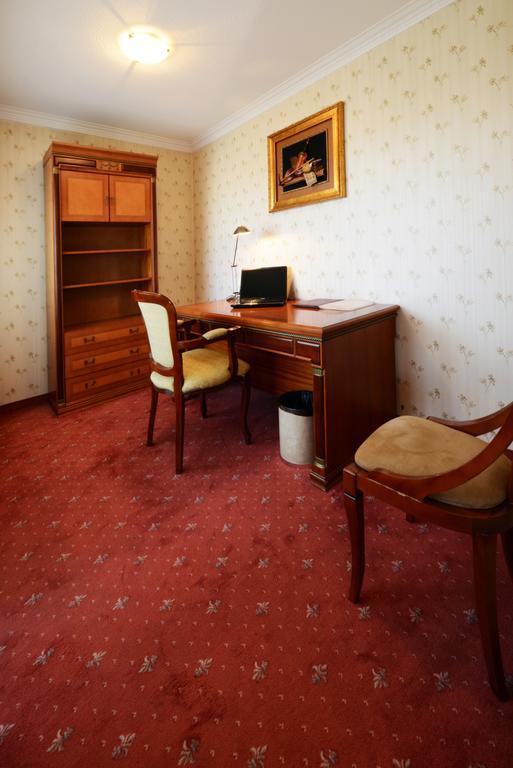 Narantuul Hotel Ulán Bator Habitación foto
