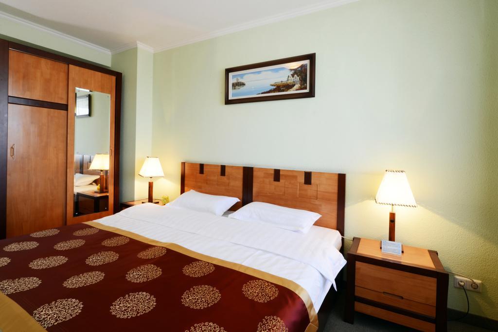 Narantuul Hotel Ulán Bator Habitación foto