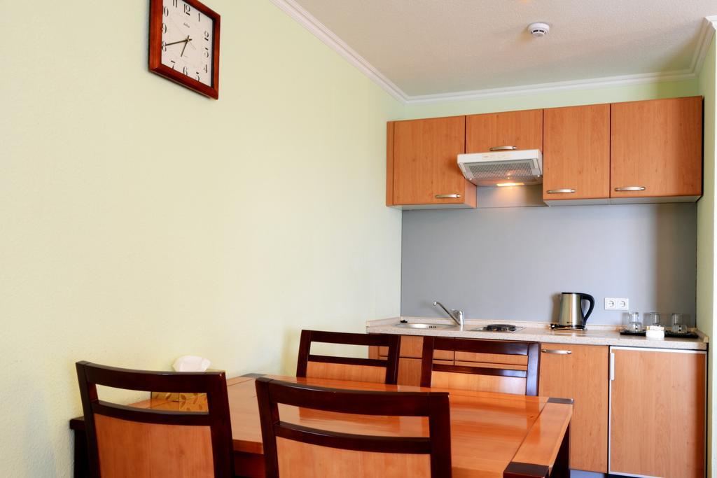 Narantuul Hotel Ulán Bator Habitación foto